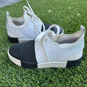 Marc Fisher women’s sneakers